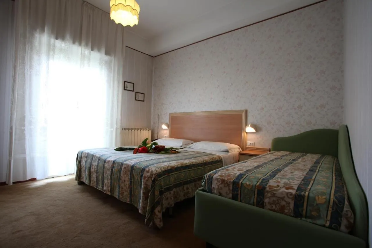 Hotel Rondinella E Viola Rimini