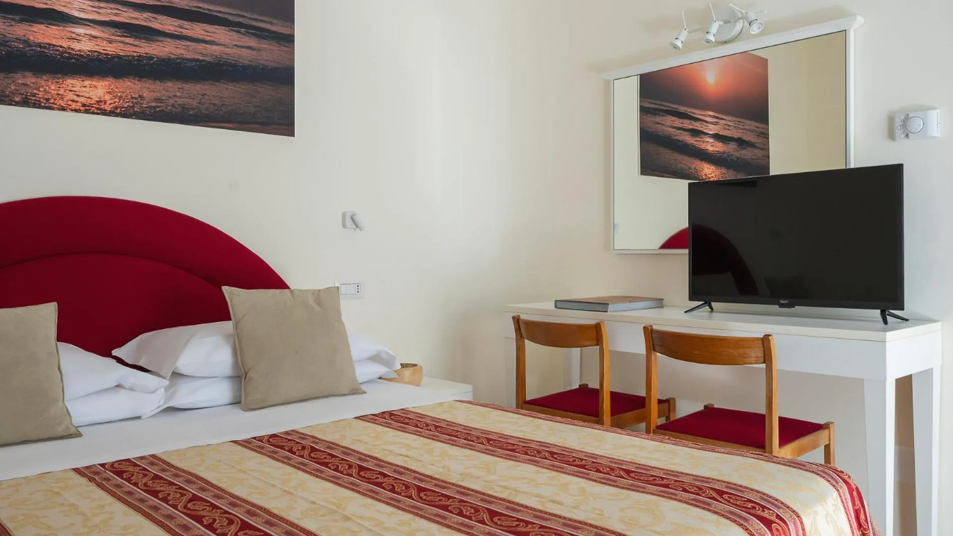 Hotel Rondinella E Viola Rimini
