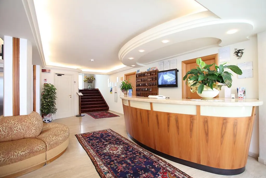 Hotel Rondinella E Viola Rimini